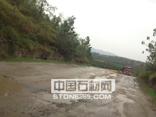 随州吴山石材矿区连日大雨影响货运-五莲石材_五莲矿山_路沿石_桥栏杆